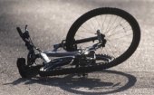 В Калининграде под колеса иномарок попали двое велосипедистов